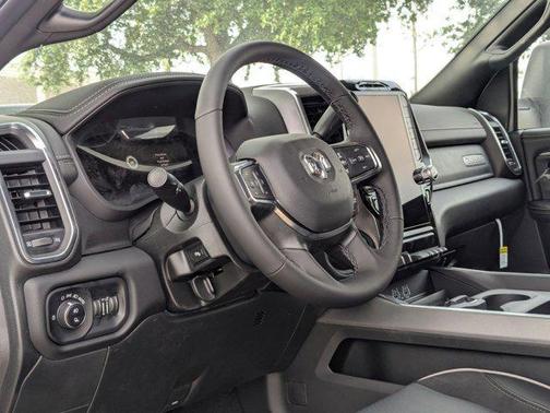 2025 RAM 2500 Laramie Crew Cab 4x4 6'4' Box