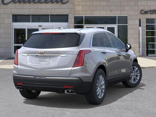 2026 Cadillac XT5 Luxury