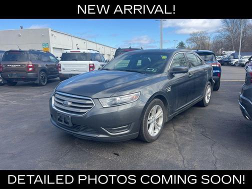 Magnetic 2017 Ford Taurus SEL