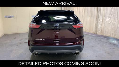 Burgundy 2023 Ford Edge Titanium