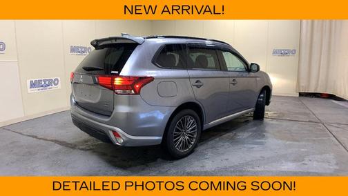 Gray 2022 Mitsubishi Outlander PHEV LE