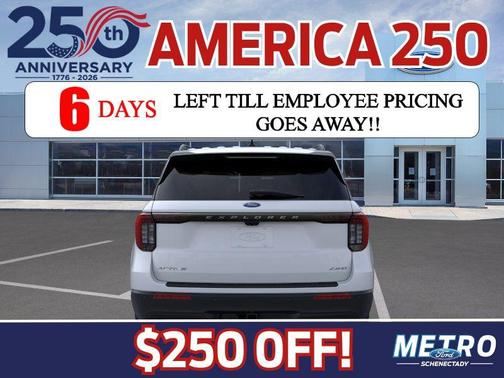 Star White Metallic Tri-Coat 2026 Ford Explorer Active