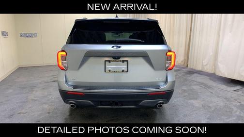 Iconic Silver Metallic 2023 Ford Explorer XLT