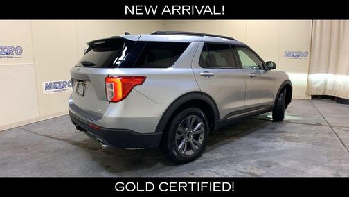 Iconic Silver Metallic 2023 Ford Explorer XLT