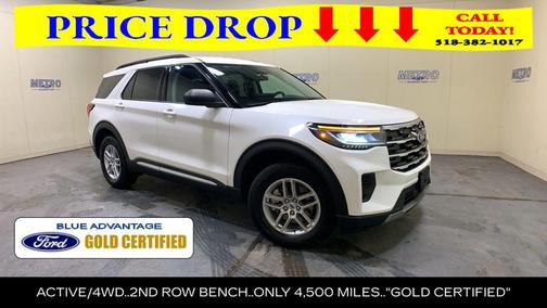 White Metallic 2025 Ford Explorer Active