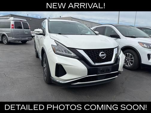 Pearl White 2019 Nissan Murano SV
