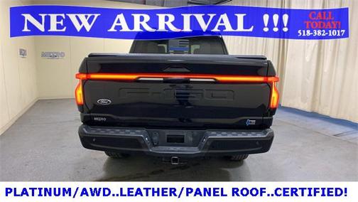 2022 Ford F-150 Lightning Platinum