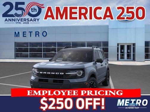 Azure Gray Metallic Tri-Coat 2026 Ford Bronco Sport Outer Banks