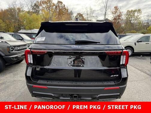 2025 Ford Explorer ST-Line