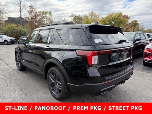 2025 Ford Explorer ST-Line
