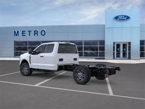 2025 Ford F-350 XLT