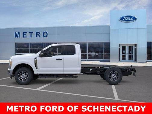 2025 Ford F-350 XLT