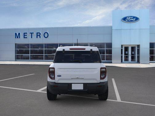 Space White Metallic 2026 Ford Bronco Sport Big Bend