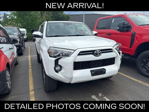 Super White 2020 Toyota 4Runner SR5 Premium