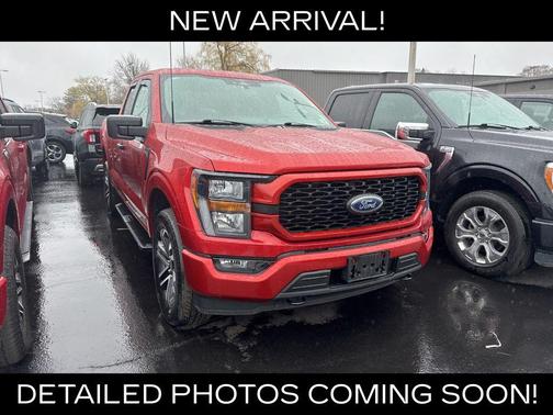 Hot Pepper Red Metallic Tinted Clearcoat 2023 Ford F-150 XL