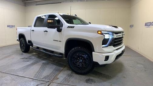 Summit White 2024 Chevrolet Silverado 2500 LT