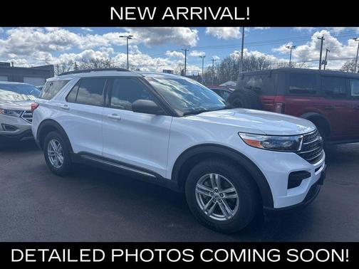 Oxford White 2021 Ford Explorer XLT