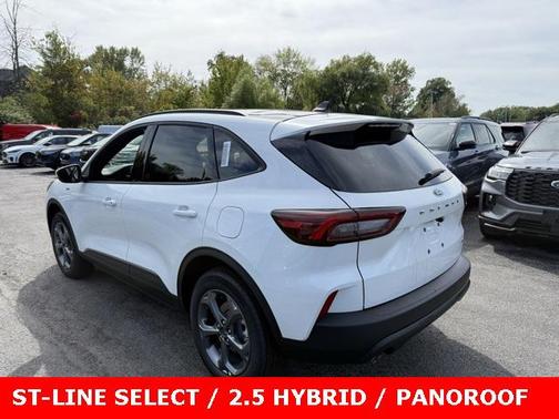 2025 Ford Escape ST-Line Select