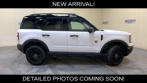 Oxford White 2025 Ford Bronco Sport Badlands
