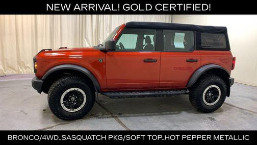Hot Pepper Red Metallic Tinted Clearcoat 2023 Ford Bronco Base