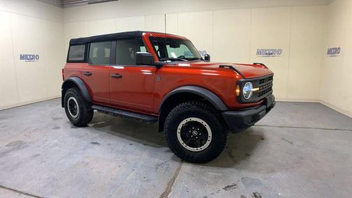 2023 Ford Bronco Base