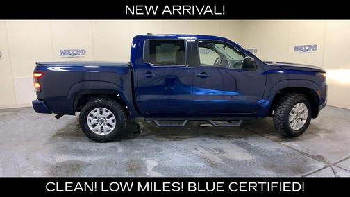 Deep Blue Pearl 2023 Nissan Frontier SV