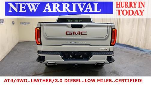 2022 GMC Sierra 1500 AT4