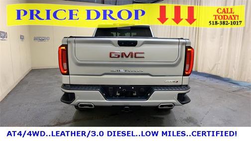 2022 GMC Sierra 1500 AT4