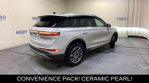 Pearl Metallic 2022 Lincoln Corsair Standard