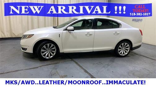 2015 Lincoln MKS Base