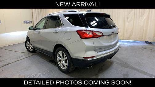 Silver Ice Metallic 2020 Chevrolet Equinox 1LT