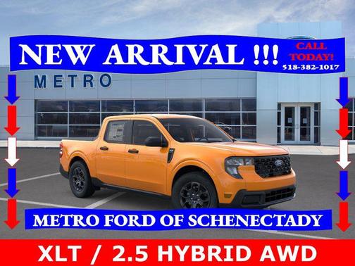 Orange Fury Metallic TC 2026 Ford Maverick XLT