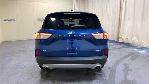 Blue Metallic 2022 Ford Escape SE