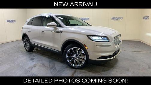 Pearl Metallic 2023 Lincoln Nautilus Reserve