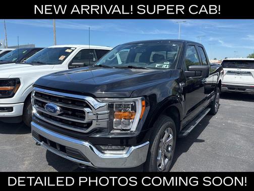 Black Metallic 2022 Ford F-150 XLT