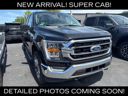 Black Metallic 2022 Ford F-150 XLT