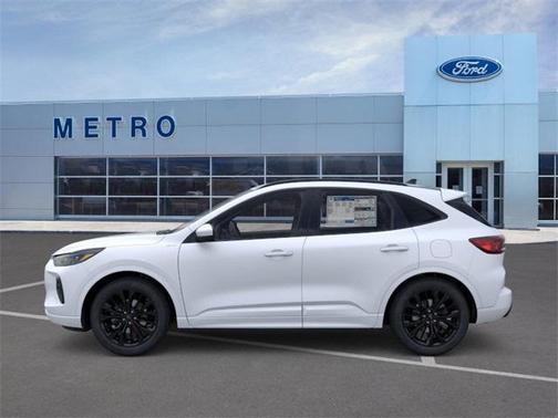 2025 Ford Escape ST-Line Elite