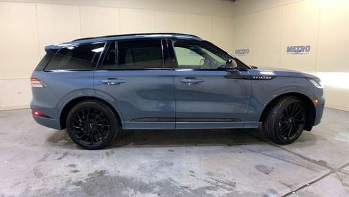 Whisper Blue Metallic Clearcoat 2025 Lincoln Aviator Reserve AWD