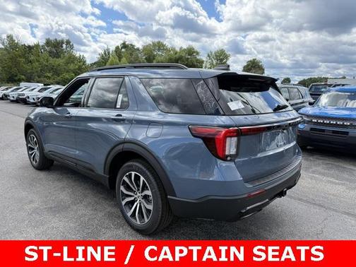2025 Ford Explorer ST-Line