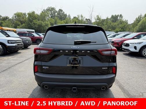 2025 Ford Escape ST-Line Select