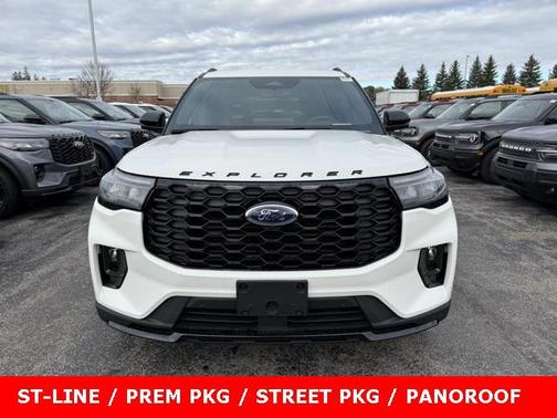 2025 Ford Explorer ST-Line