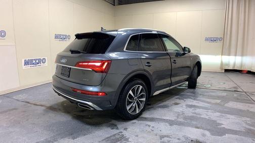 2022 Audi Q5 45 S line Premium
