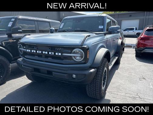 Azure Gray Metallic 2025 Ford Bronco Outer Banks