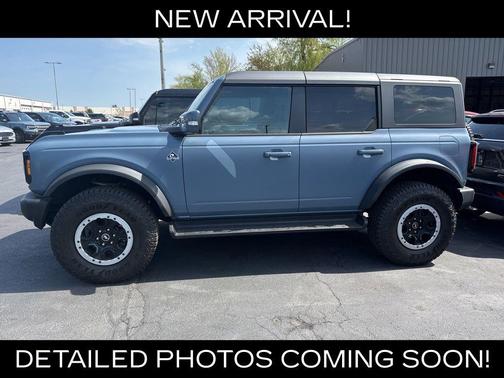 Azure Gray Metallic 2025 Ford Bronco Outer Banks