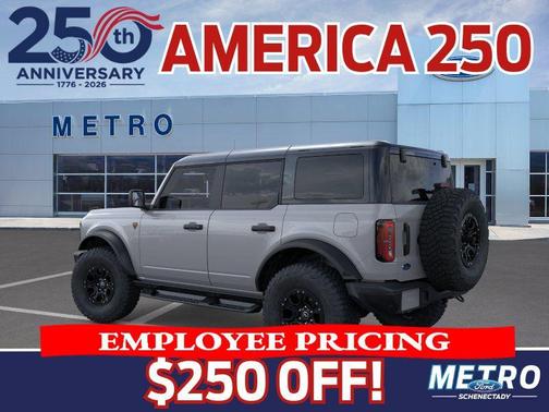 Avalanche Gray 2026 Ford Bronco Badlands