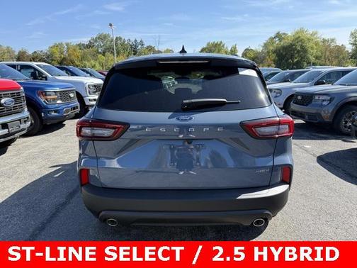 2025 Ford Escape ST-Line Select