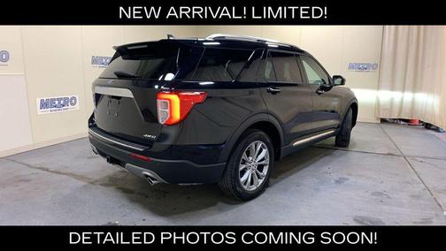 Black Metallic 2023 Ford Explorer Limited