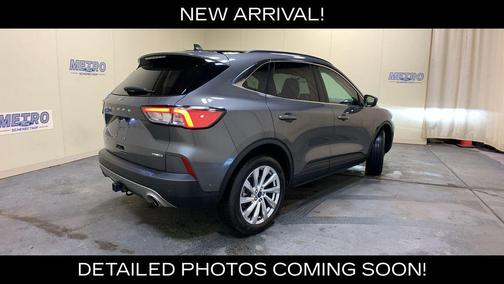 Gray Metallic 2022 Ford Escape Titanium