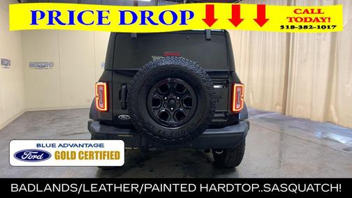 Shadow Black 2025 Ford Bronco Badlands