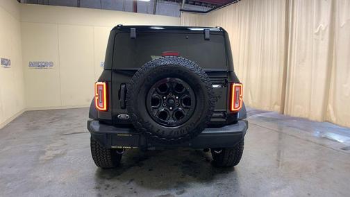 Shadow Black 2025 Ford Bronco Badlands